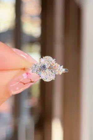 2.05ct D-VS1 Oval Lab Diamond Nova
