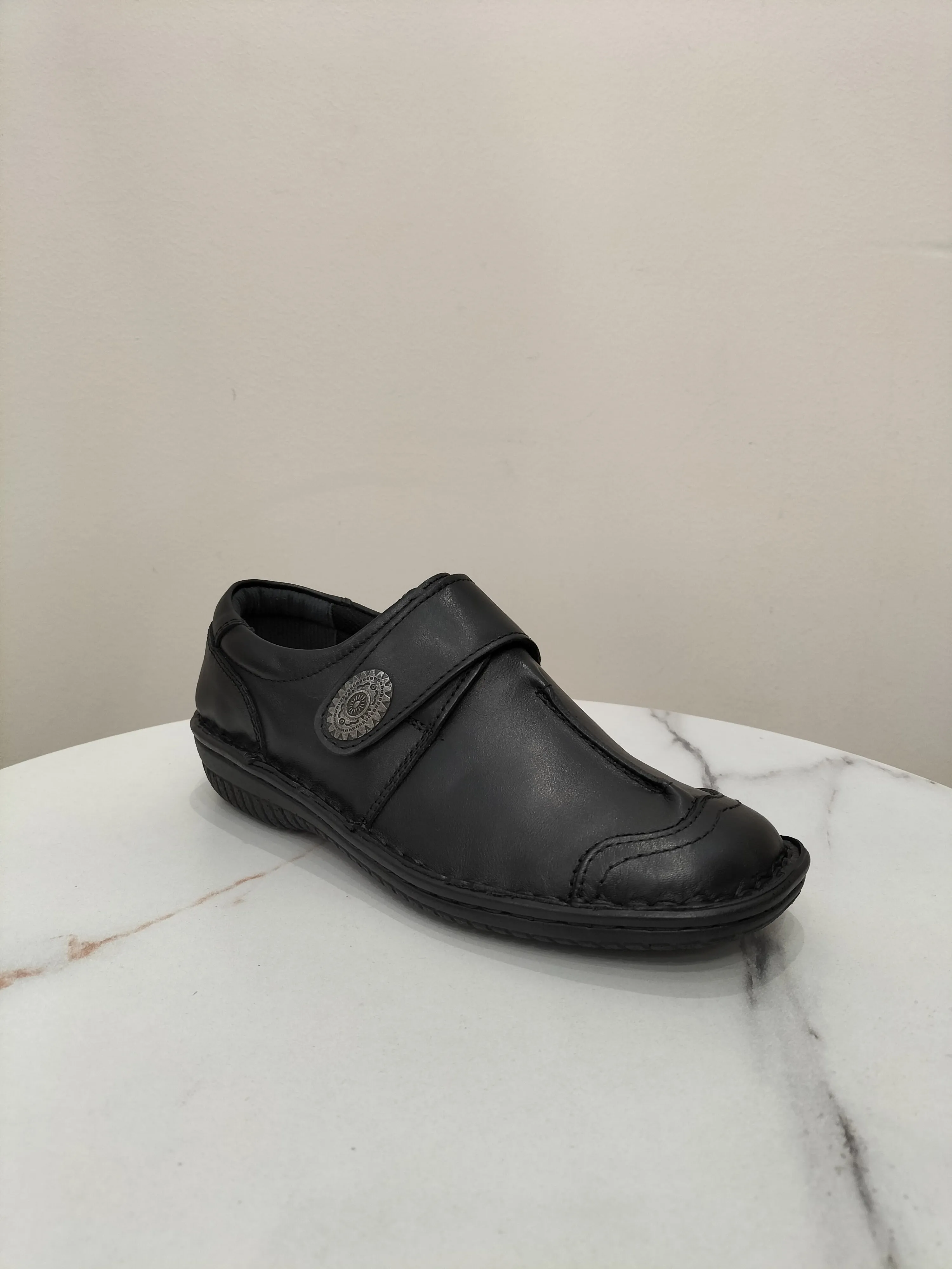 5072-27 Cabello Shoe