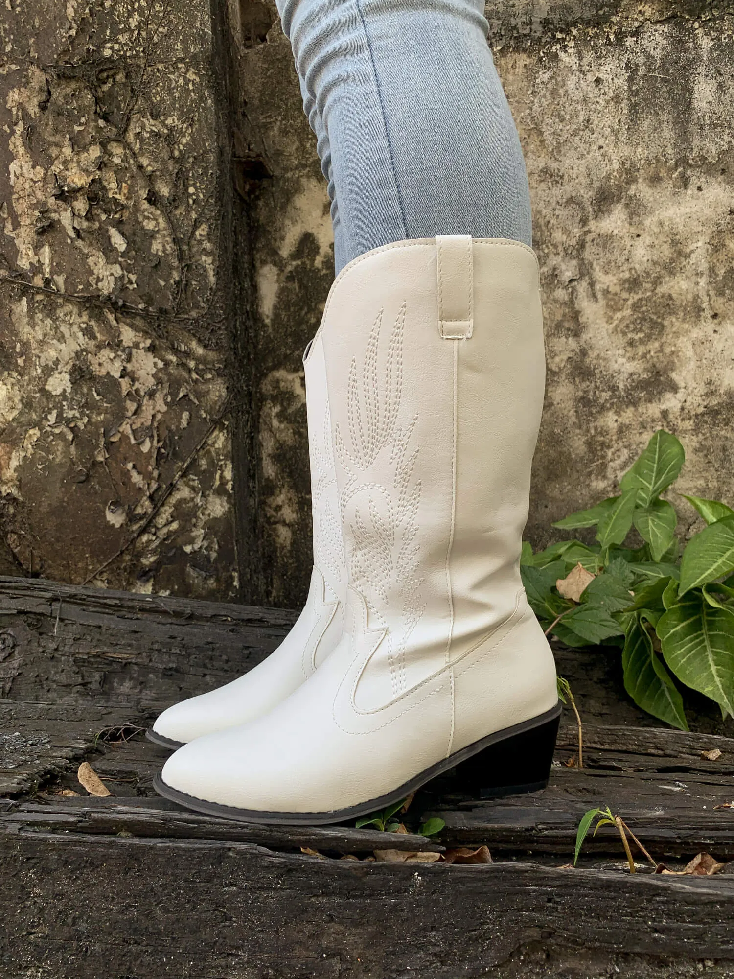 Angel Wing Embroidered Cowboy Comfy Heel Knee Boots - White