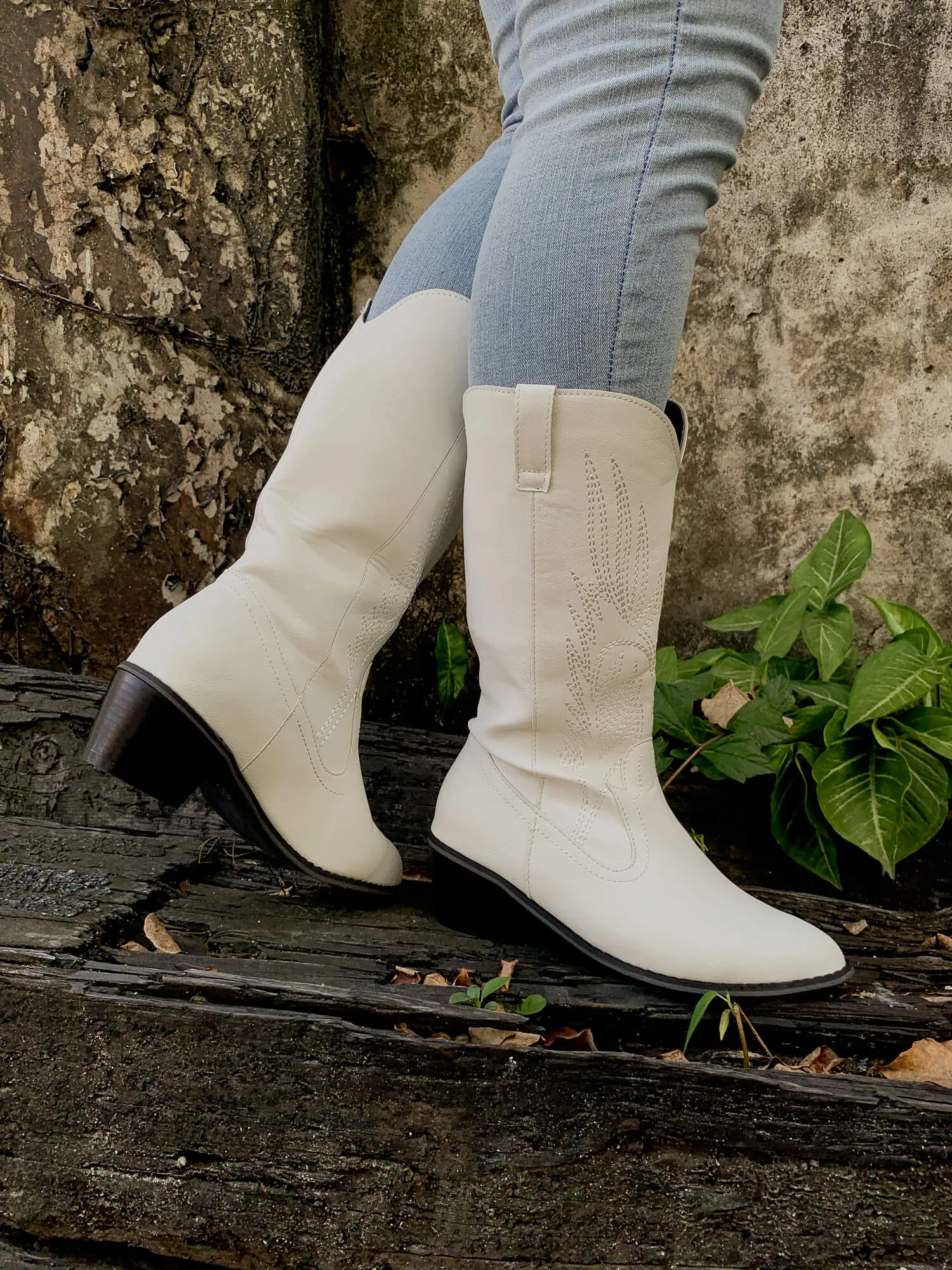 Angel Wing Embroidered Cowboy Comfy Heel Knee Boots - White