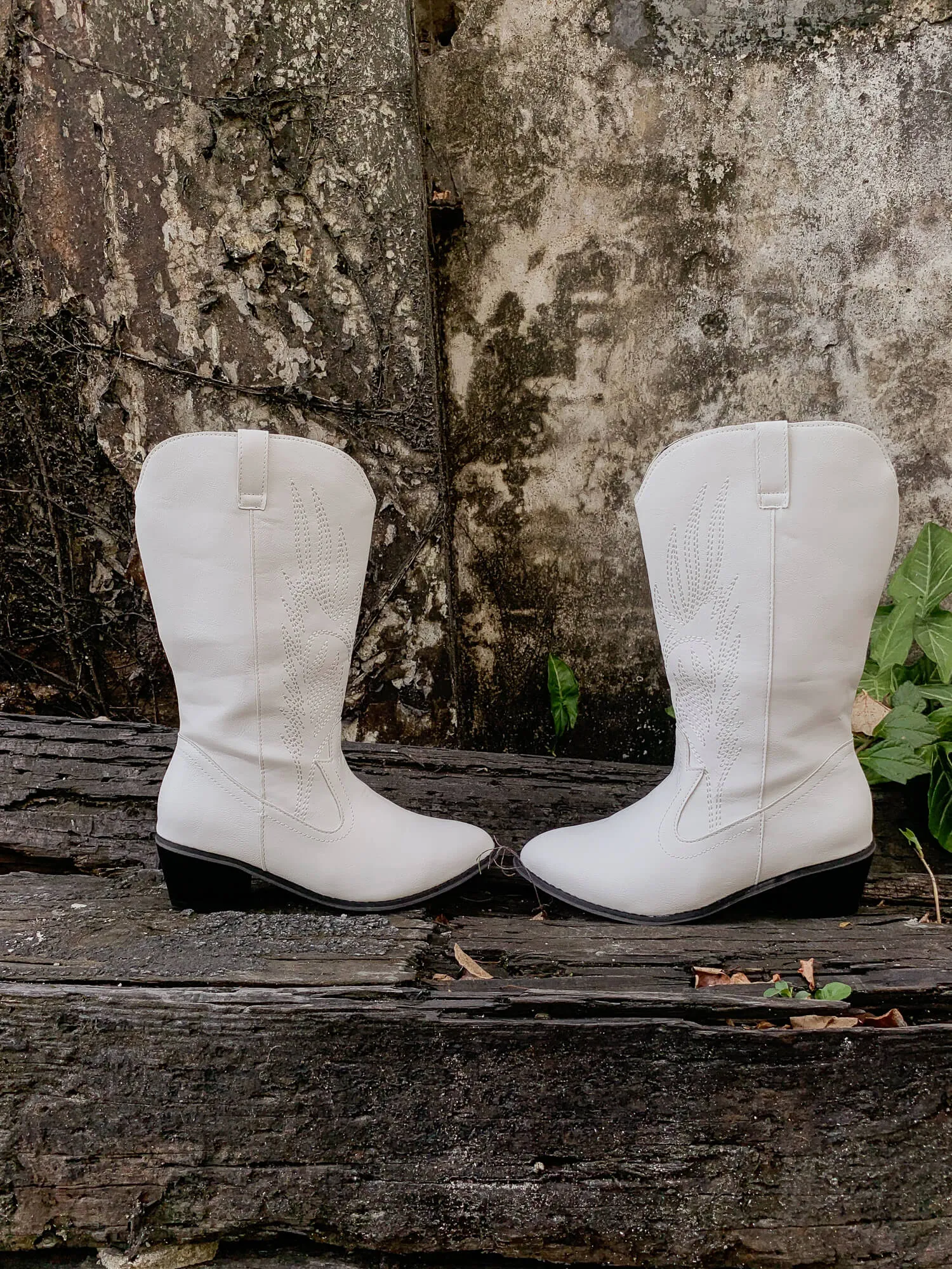 Angel Wing Embroidered Cowboy Comfy Heel Knee Boots - White