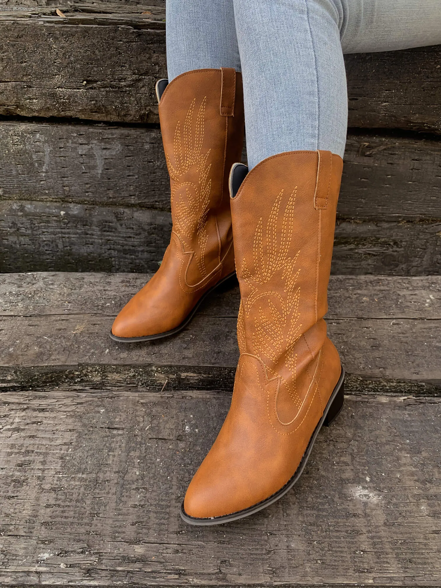 Angel Wing Embroidered Cowboy Heel Comfy Knee Boots - Brown