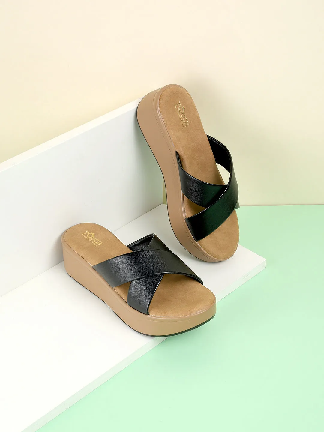 Arrow Cross Casual Women Sandals