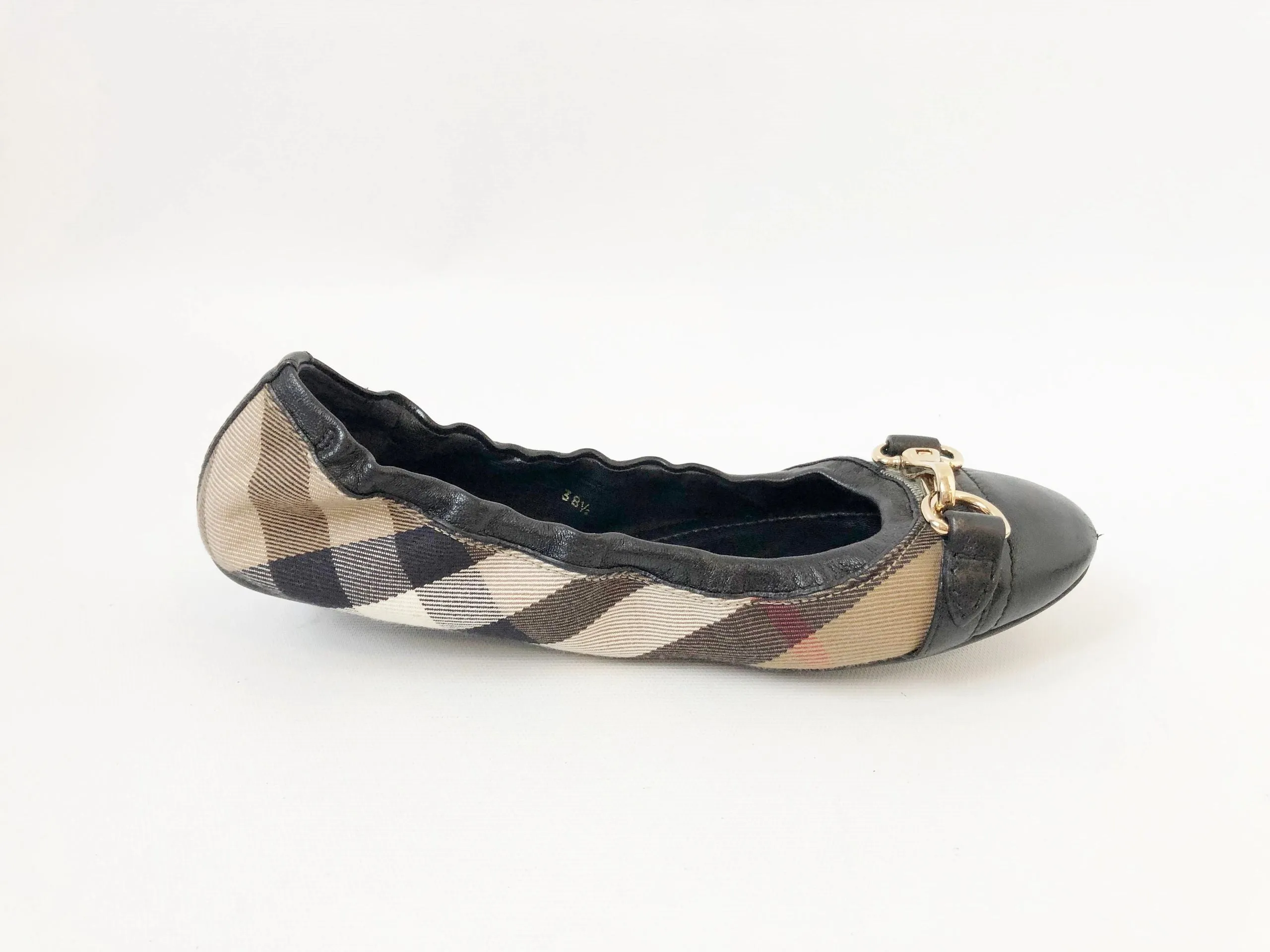 Burberry Nova Check Flats Size 38.5 It (8.5 Us)
