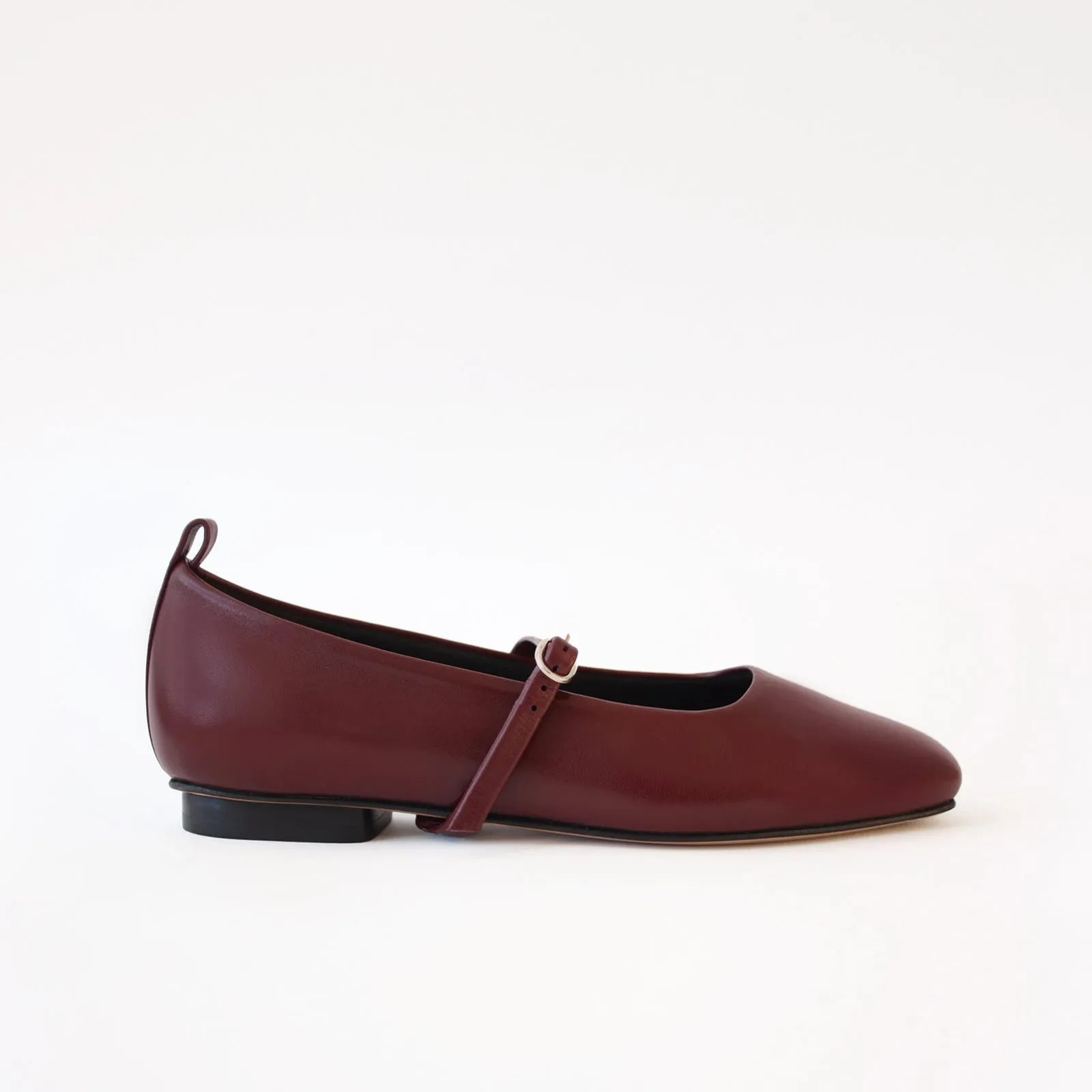 Burgundy Ballet Swap Camel Ilhos