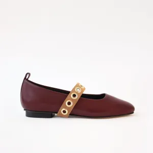 Burgundy Ballet Swap Camel Ilhos