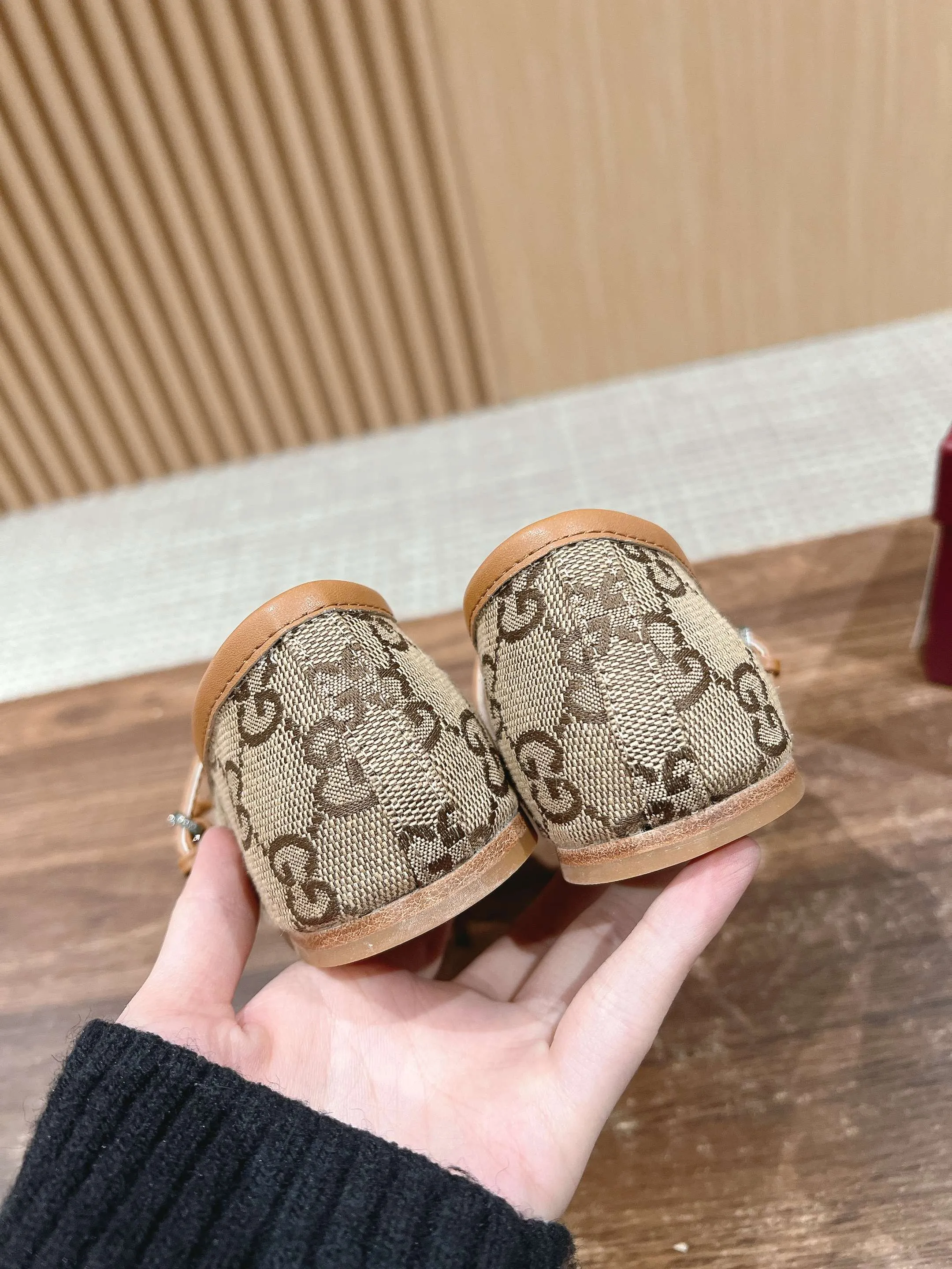 𝐆C Early Spring Resort Series Horsebit Ballet Flats