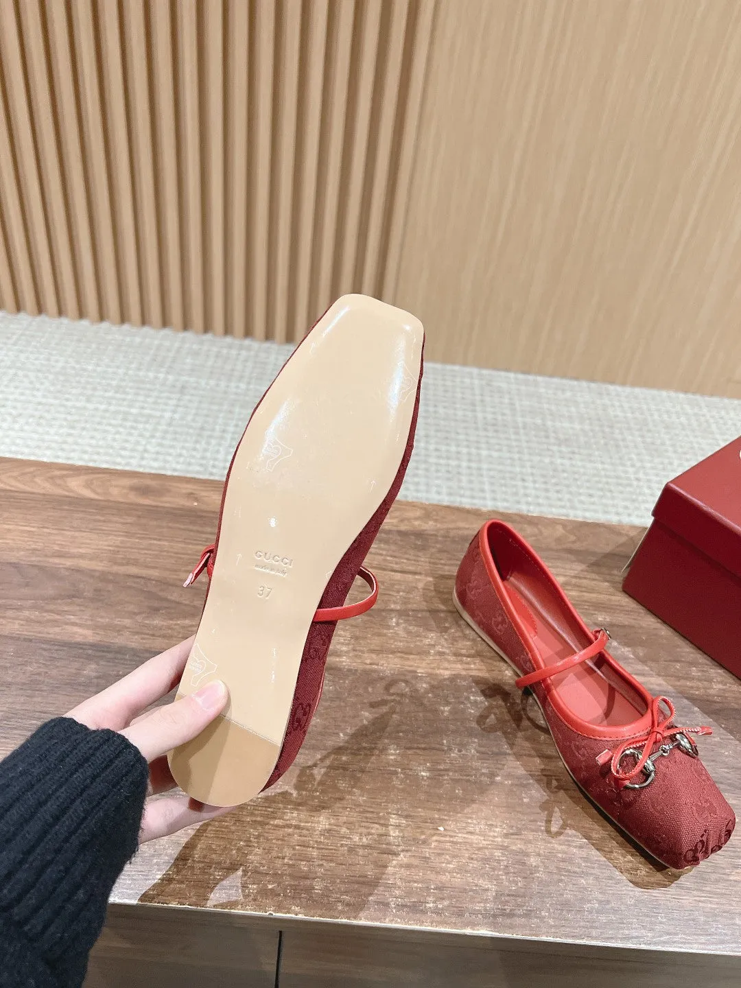 𝐆C Early Spring Resort Series Horsebit Ballet Flats