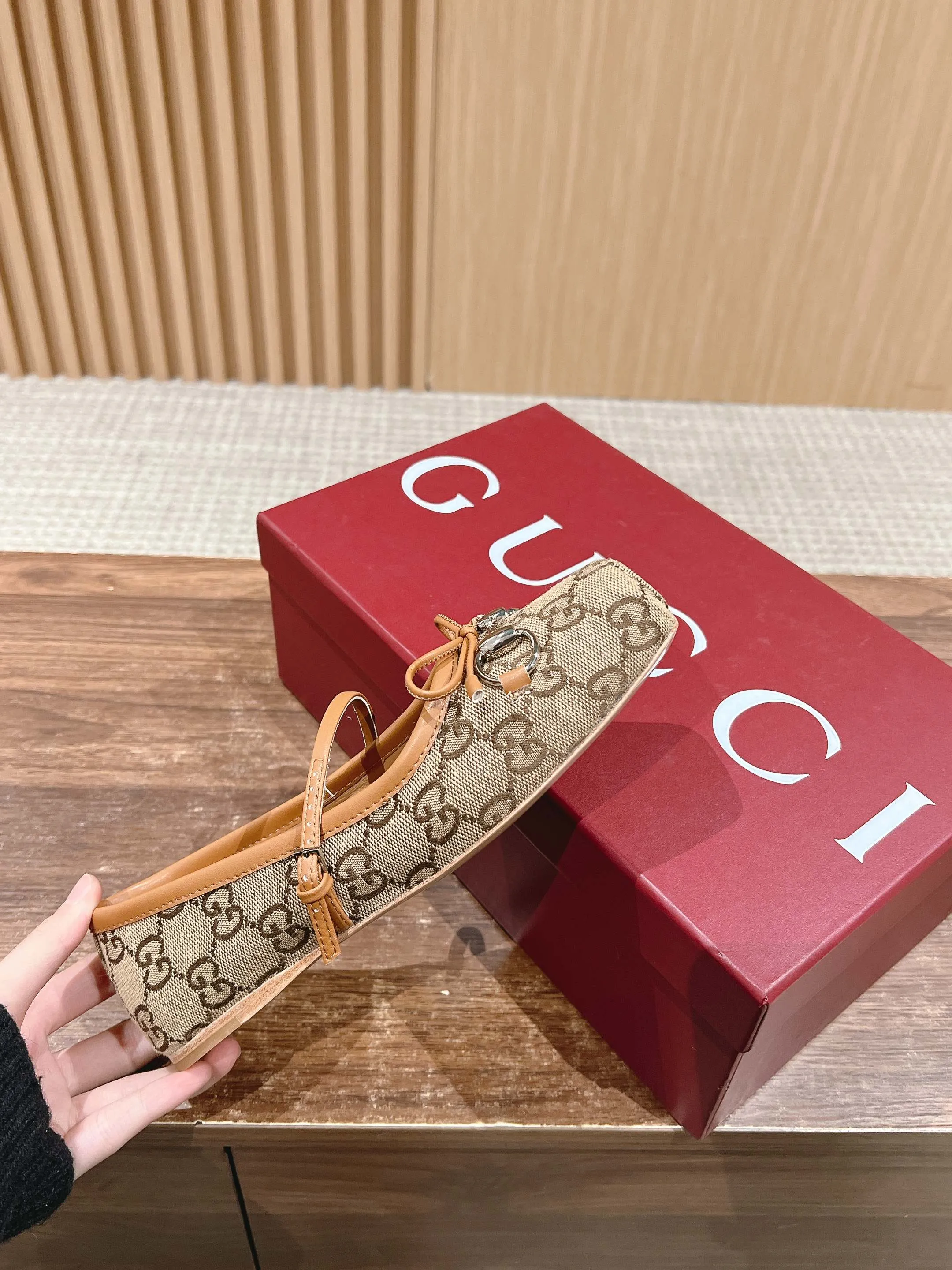 𝐆C Early Spring Resort Series Horsebit Ballet Flats