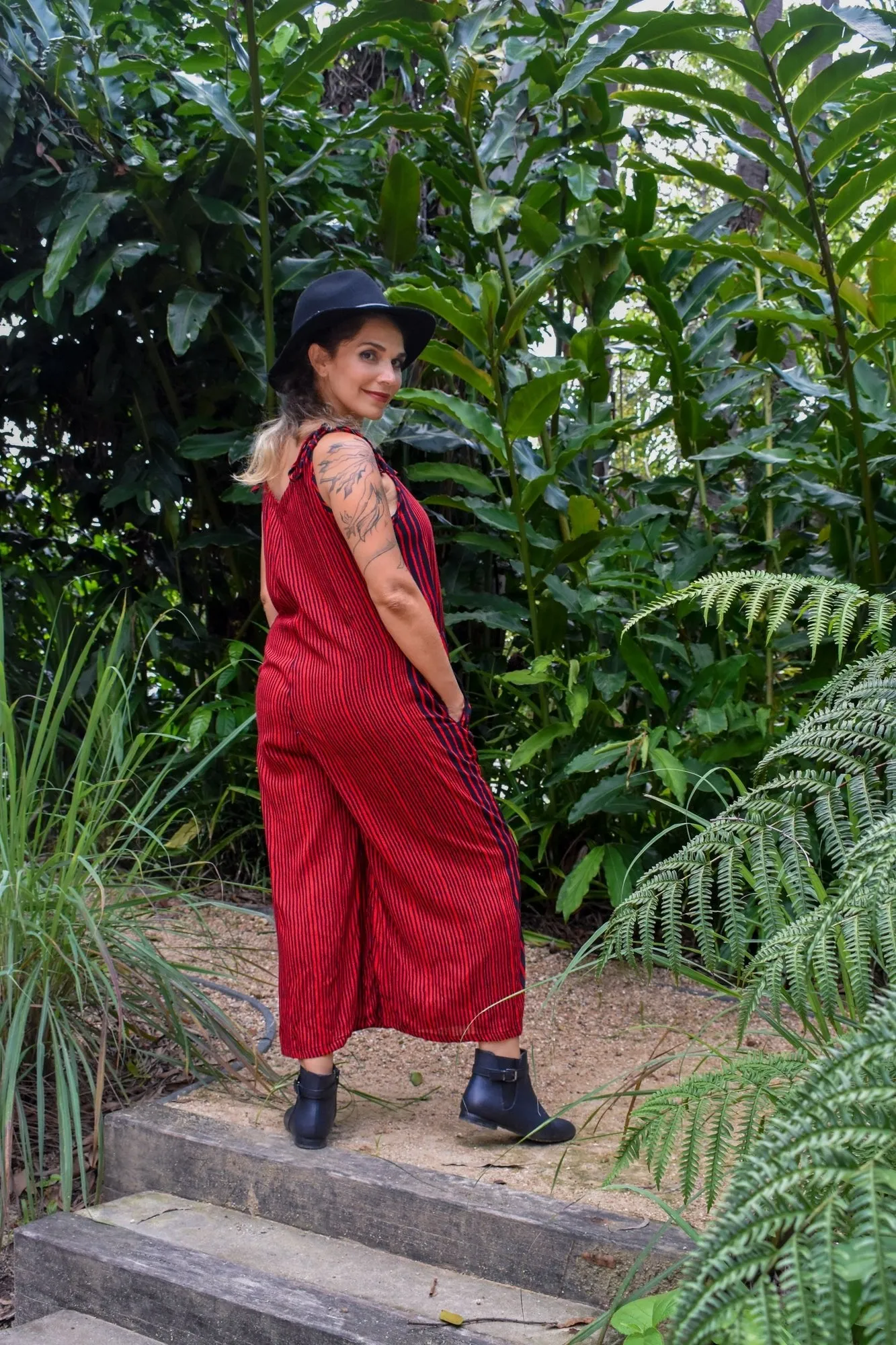 Calm Pantsuit - Stripe Red