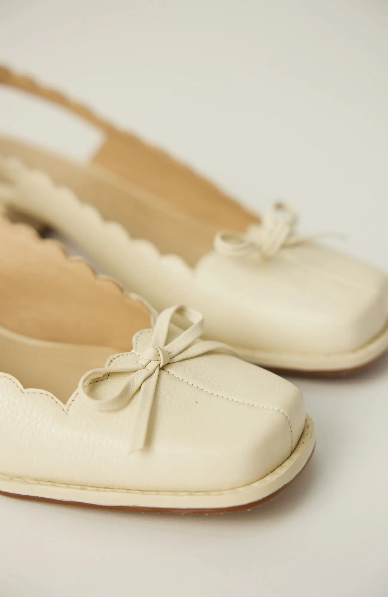 CANELLA SLINGBACK ORIGEN IN CREMA