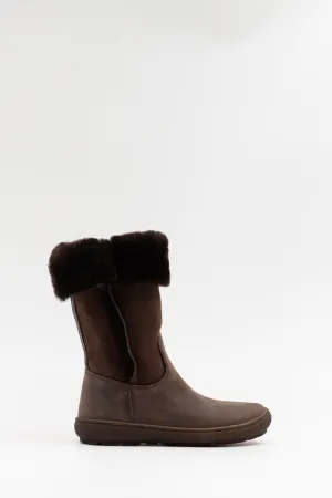 Children's shearling lined boots in brown