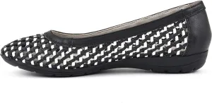 CLIFFS BY WHITE MOUNTAIN Shoes FAYLIE Women's Flat, Black/Leather, 11 M