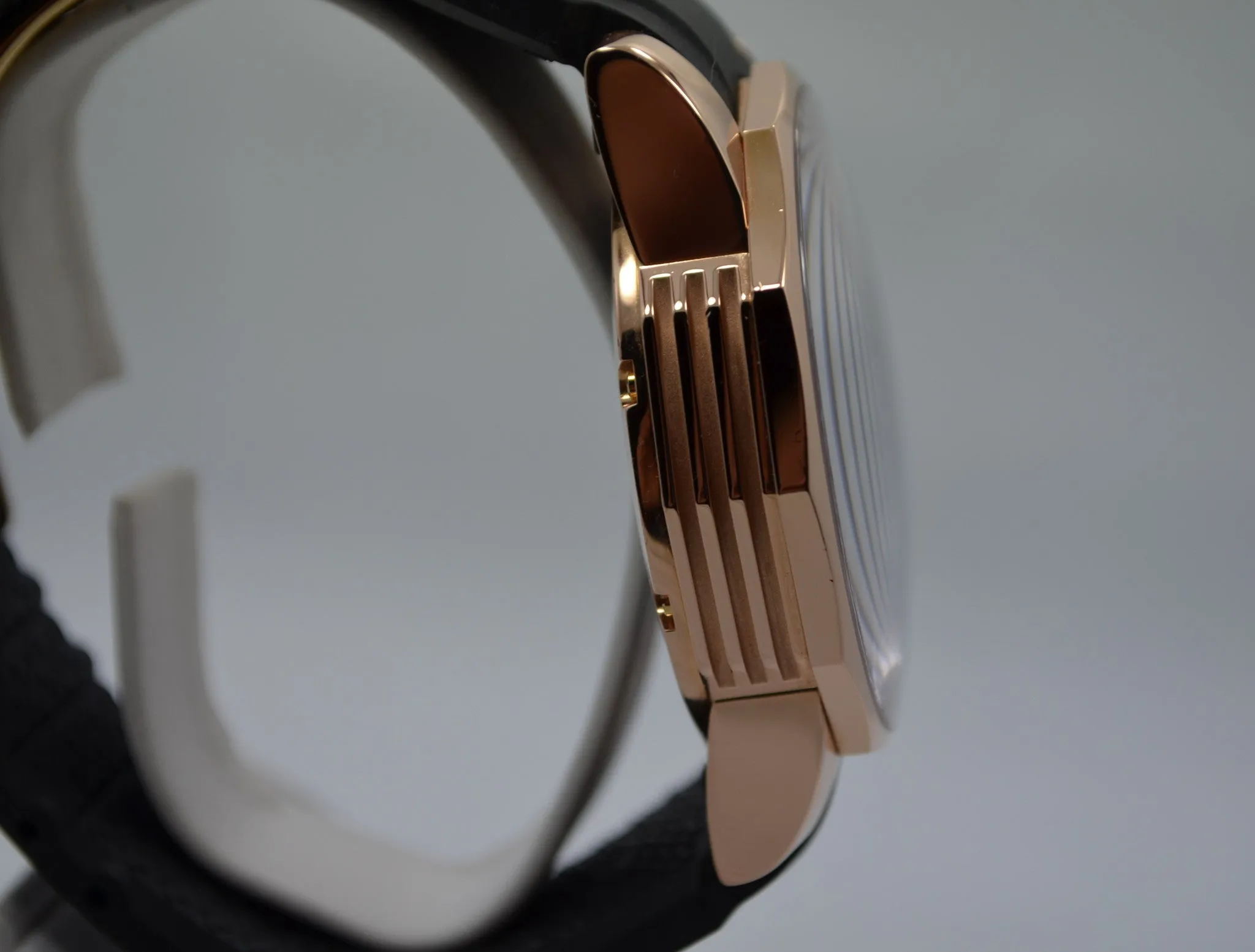 Corum Admirals Cup 985.671.55 18K Rose Gold Wristwatch