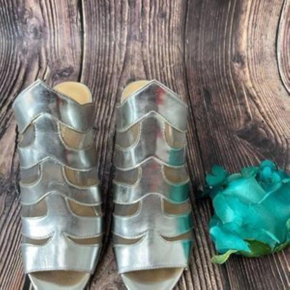 Daya by Zendaya Silver Norwell Mules 6M