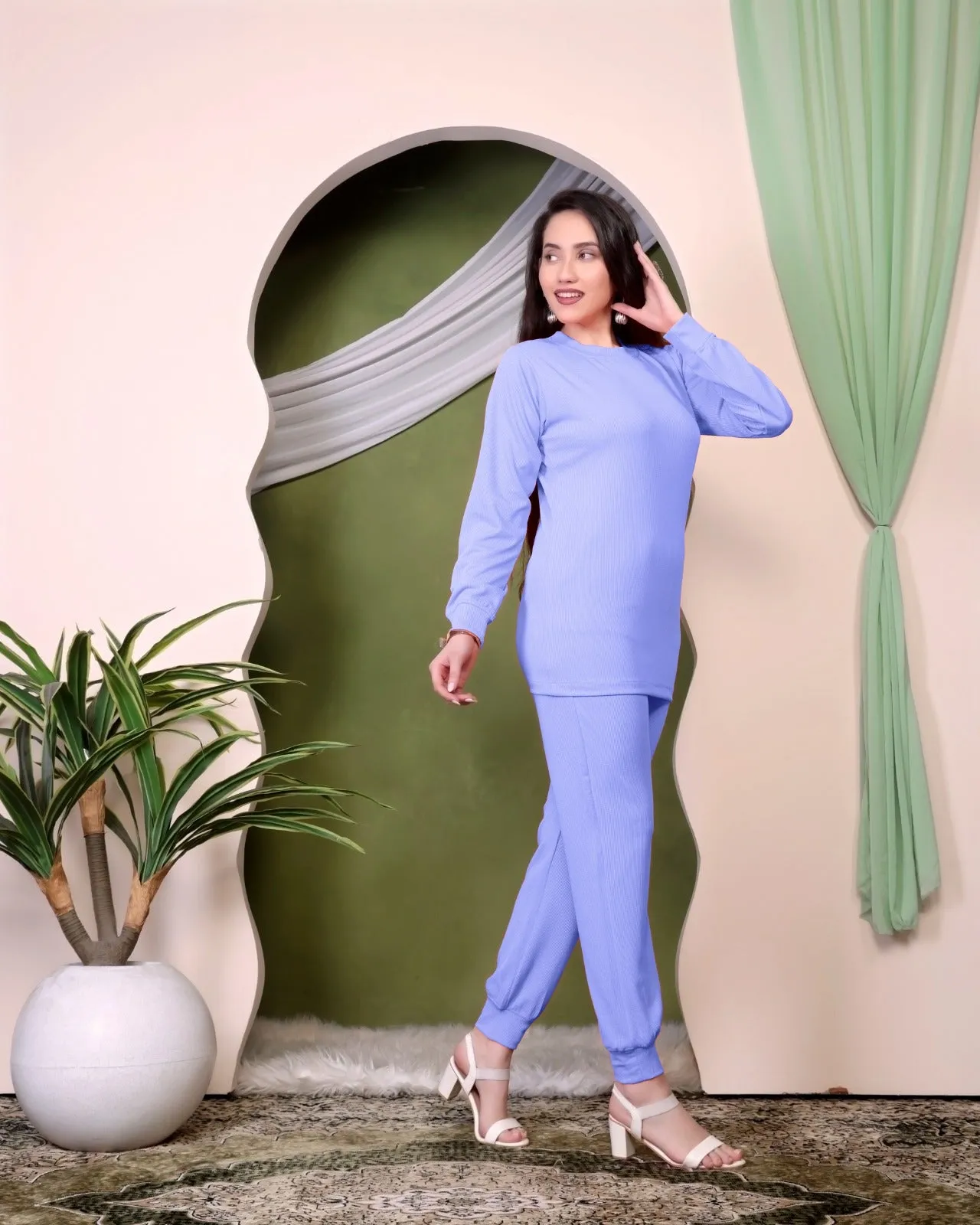 Elegant Black Lounge Set - Stylish Comfort for Every Occasion