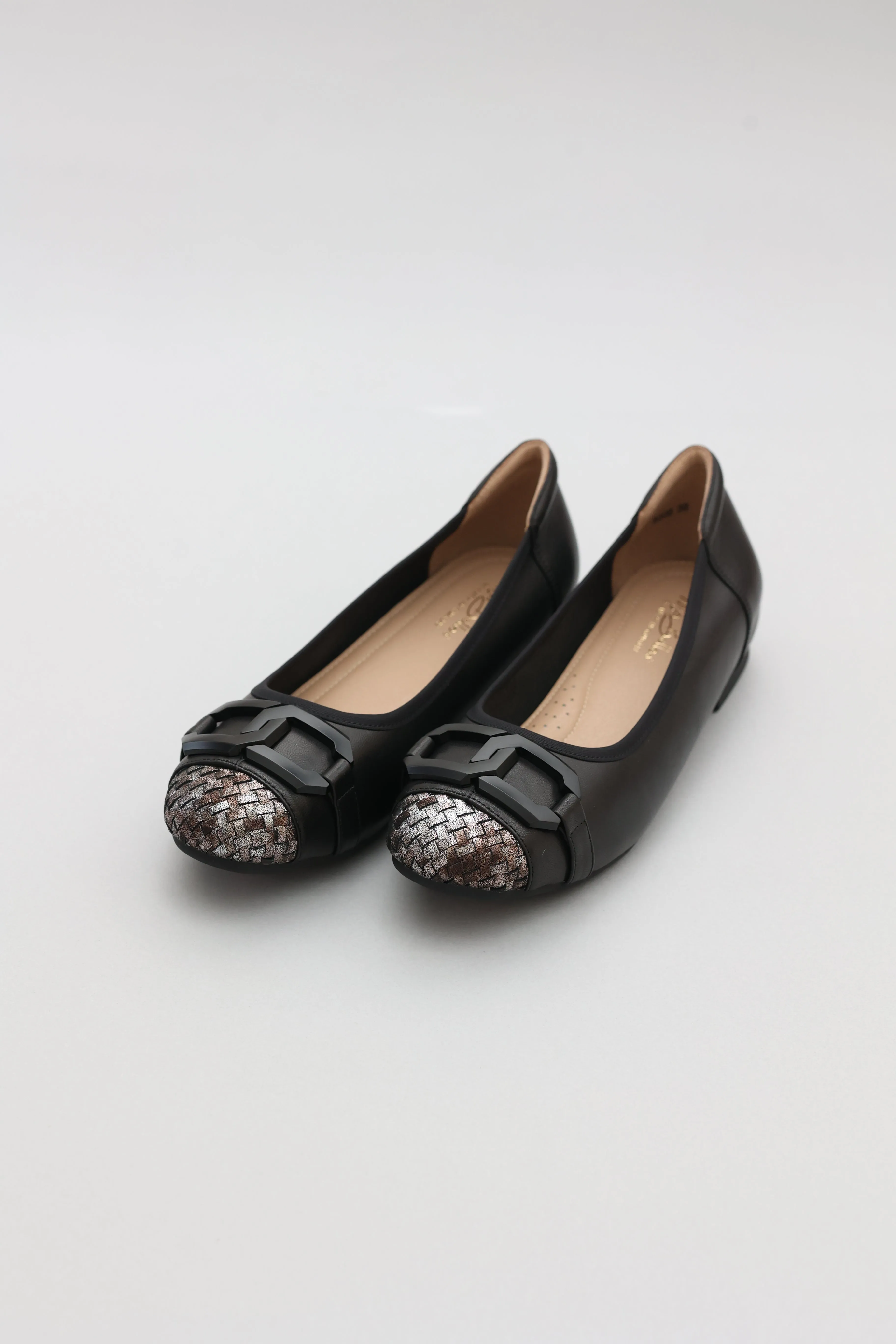 Elena Flats
