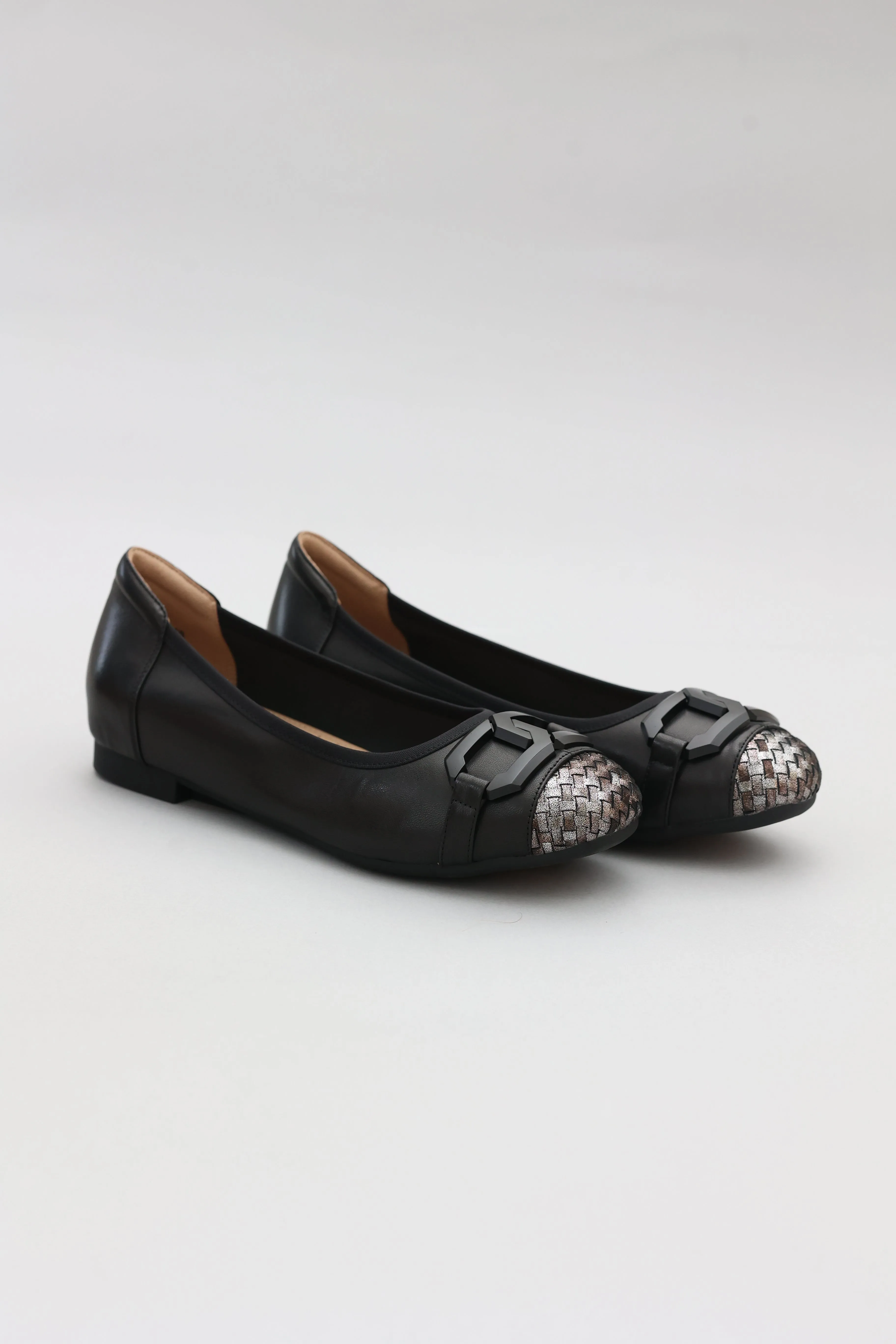 Elena Flats
