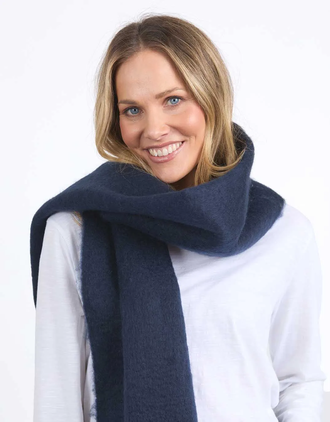 Elm Comfy Scarf - Navy