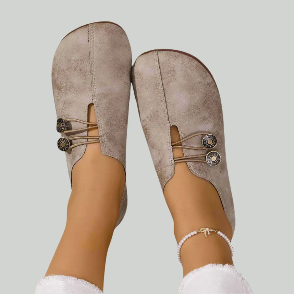 KERRI FLATS