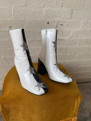 “Lightning” boots