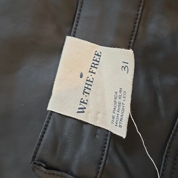 NWT We The Free Pacifica High Rise Slim Straight Leg Black Coated Jeans