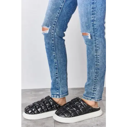 Puffer Slippers