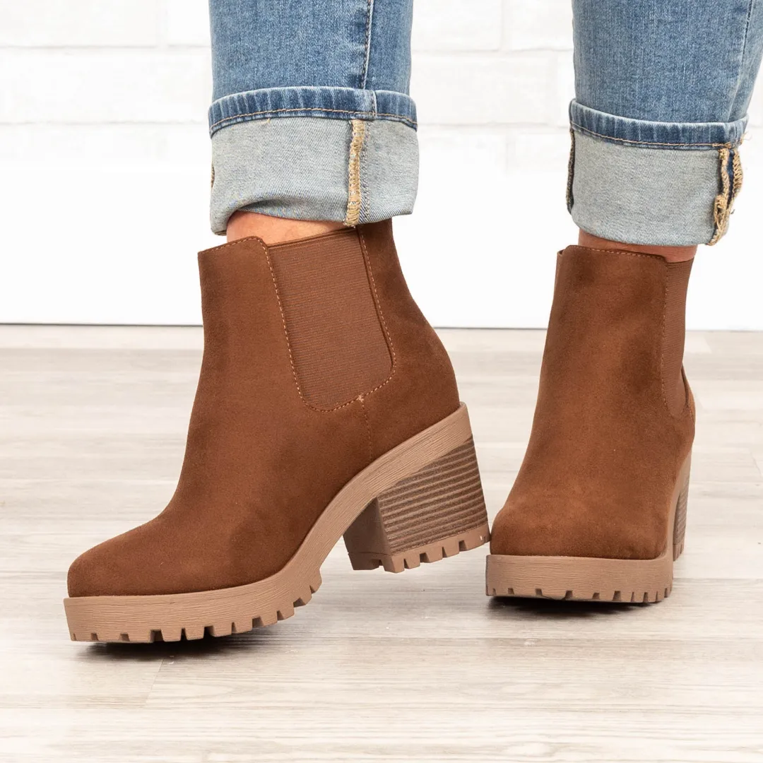 Regret Nothing Boots, Chestnut
