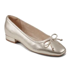 Rockport  Women's Sadie Detailed Metallic M