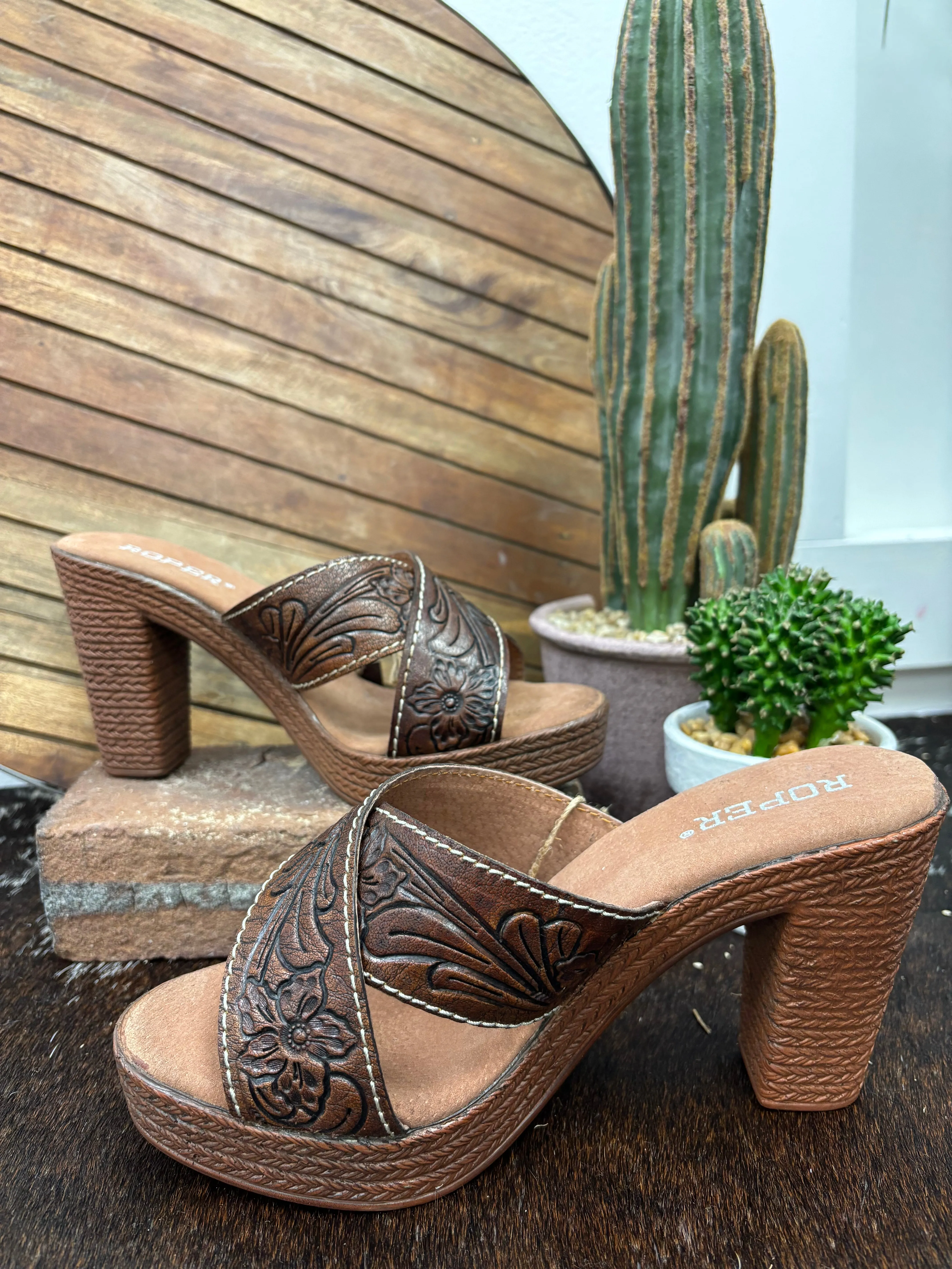 Roper Women's Cognac Tooled Leather Open Toe Sandal 0946-3211