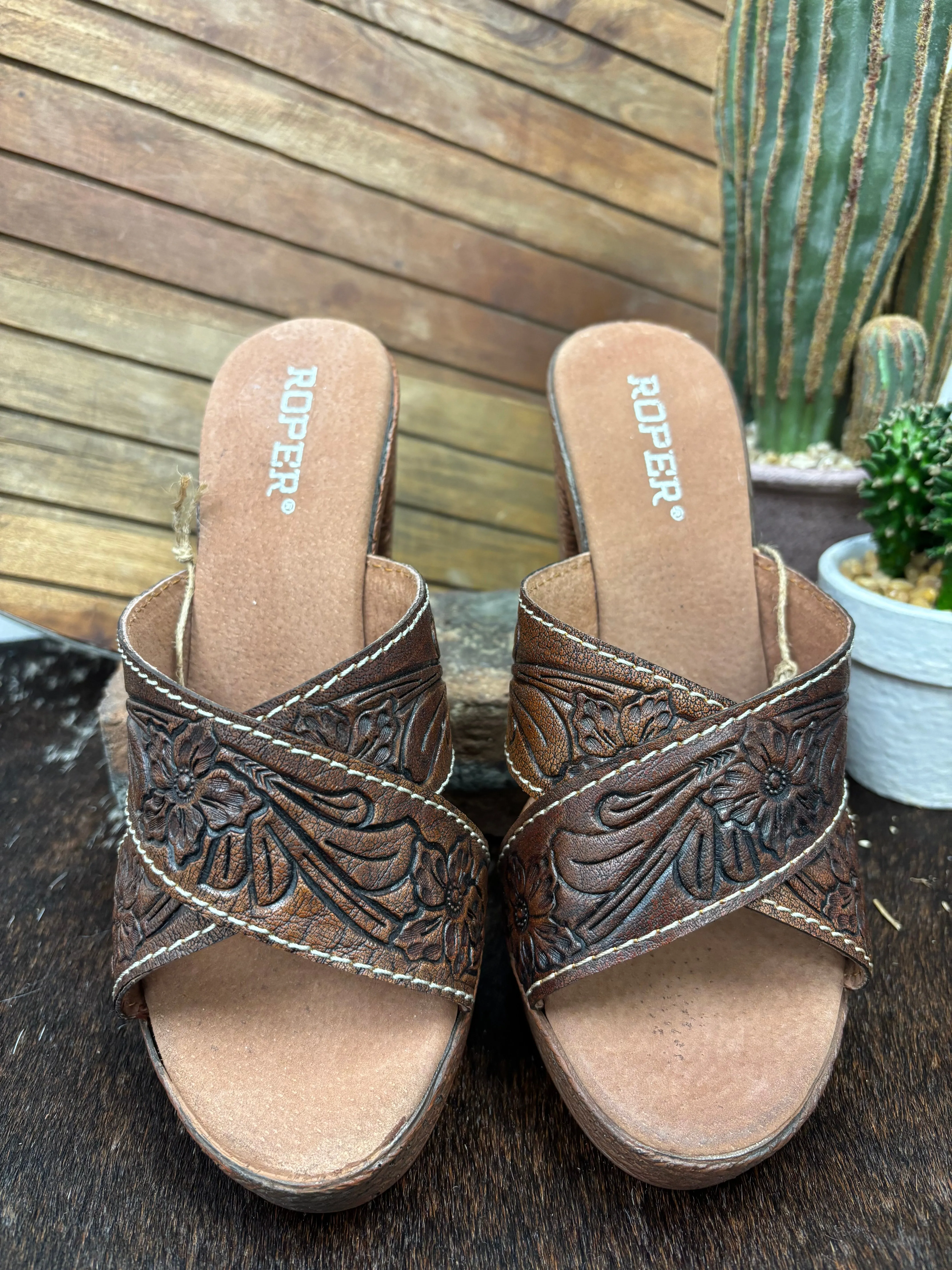 Roper Women's Cognac Tooled Leather Open Toe Sandal 0946-3211