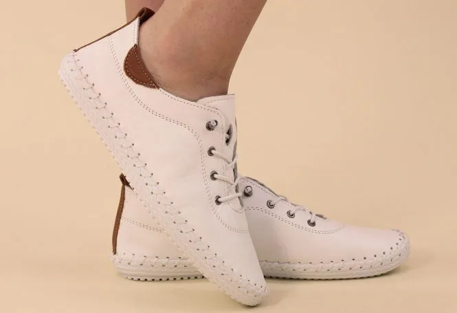 St Ives Leather Plimsoll