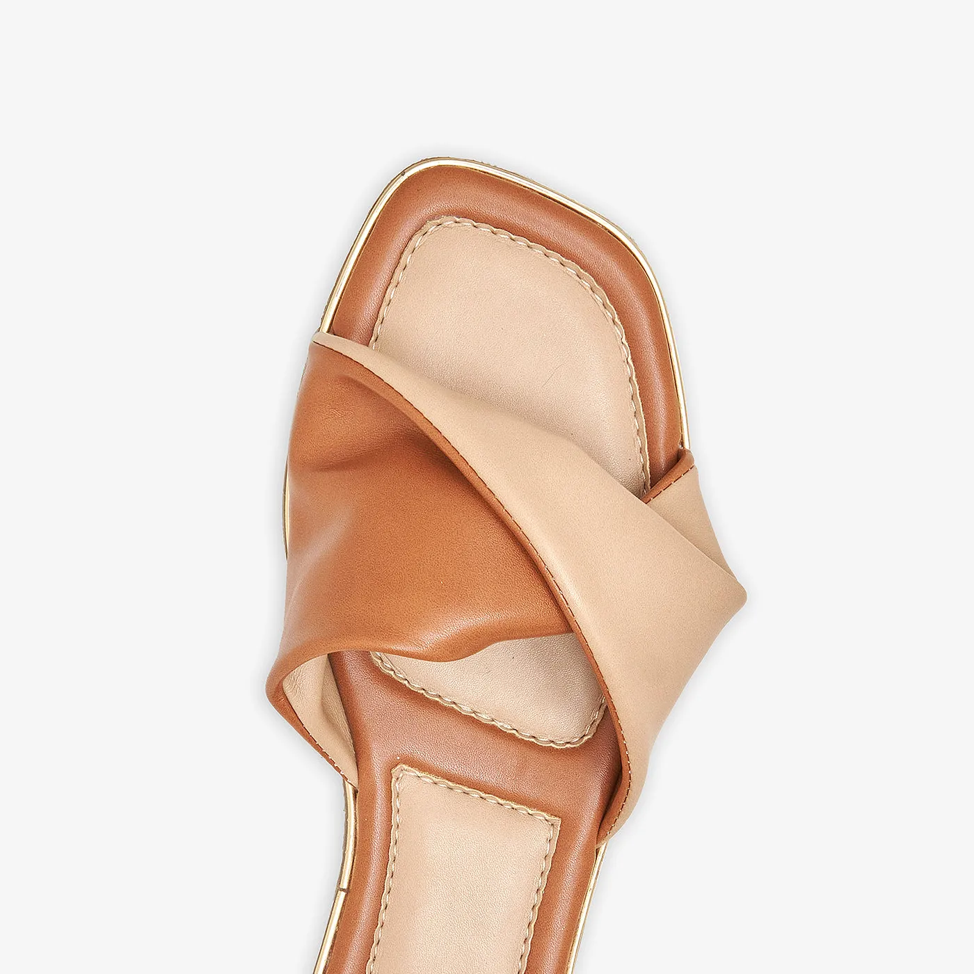 Twisted Plain Flats