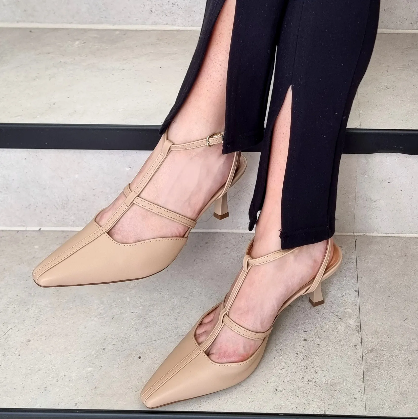 Vizzano 1365-115 Pointy Toe Strappy Pump in Beige Napa