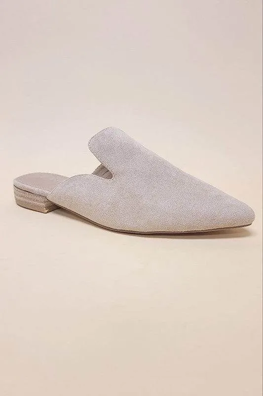 Womens Shoes - Pointed Toe Slip on Mule Flats